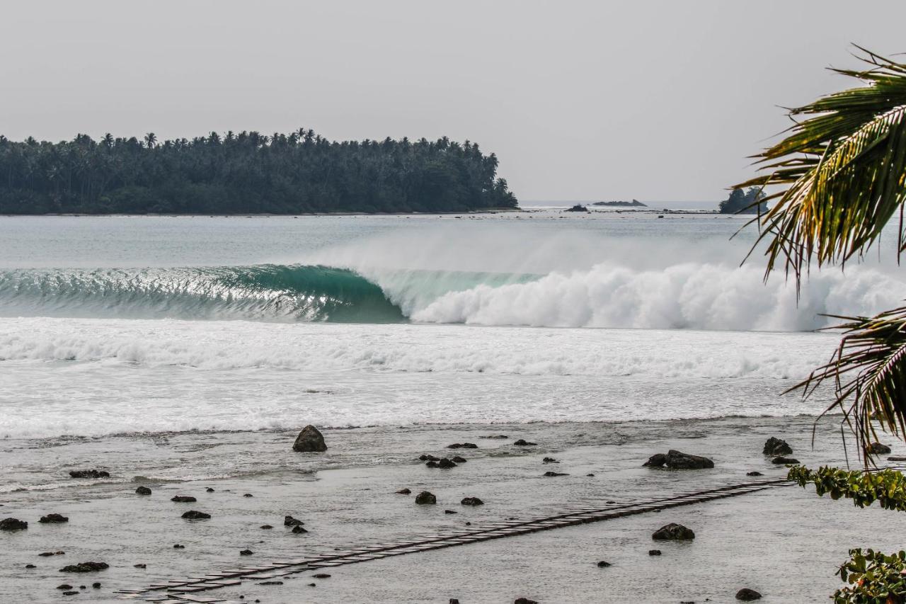 Nias Surf Stay Lagudri Exteriör bild